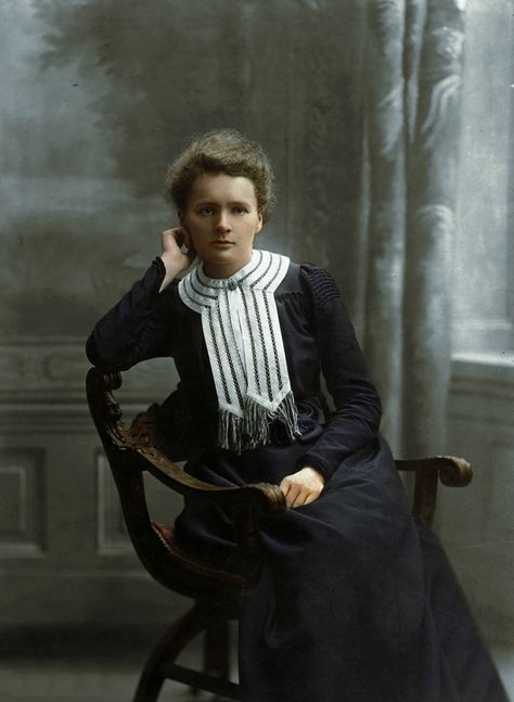 Colorized History, Peter And Wendy, Marie Curie, Carl Sagan, Alfred Hitchcock, Great Women, Famous Books, Black And White Photographs, Women In History