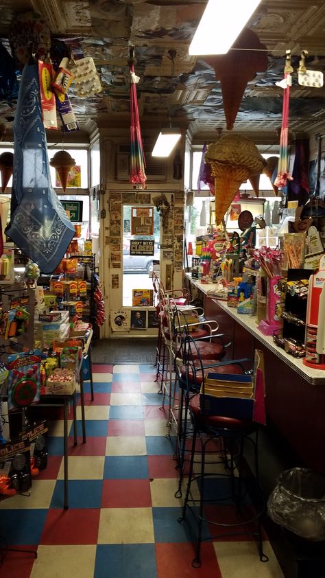 Old fashioned candy store and soda fountain. Cardy's Sugar Bowl Lodi, NJ http://cardyssugarbowl.com/ Abandoned Candy Store, Old Fashioned Soda Shop, Retro Candy Store, Vintage Candy Store Aesthetic, Old Candy Shop, Old Fashioned Candy Store, Old Fashioned Sweet Shop, Candy Store Design, York Candy