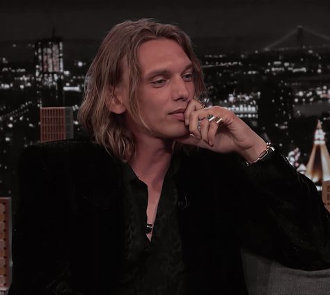 Jamie Bower Aesthetic, Jamie Campbell Bower Photoshoot, Jamie Campbell Bower Icon, Jamie Bower Campbell, Jamie Campbell Bower Aesthetic, Jamie Campbell Bower Stranger Things, Jaime Campbell Bower, Jimmy Fallon Interview, Im Good