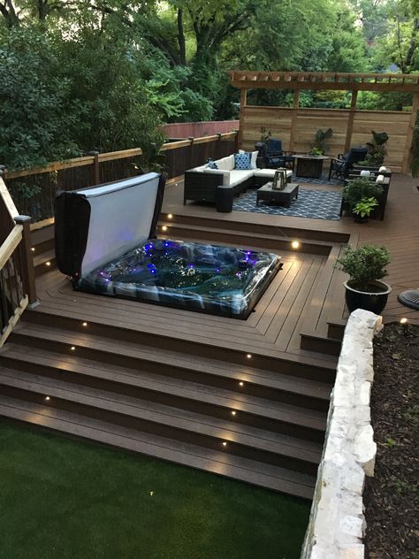 Modern Deck Off Back Of House, Backyard With Hot Tub, Unique Deck Ideas, Hot Tub Ideas Backyard, Patio Hot Tub, Hot Tub Deck Design, Hot Tub Patio, Hot Tub Deck, Hot Tub Backyard