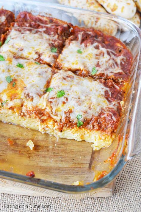 Easy Baked Spaghetti Pie Recipe is simple to prepare and delicious. Baked spaghetti pie is freezer friendly. Easy Spaghetti Pie Casserole can feed a crowd! #eatingonadime #casserole #casserolerecipes #easyrecipe #casserolerecipeseasy #easydinner #spaghetti #Spaghettipie #Bakedpaghetti Spaghetti Pie Recipe Easy, Spaghetti Pie Casserole, Spaghetti Torte, Spaghetti Pie Recipe, Baked Spaghetti Pie, Spaghetti Pie Recipes, Easy Baked Spaghetti, Spaghetti Recipes Easy, Baked Spaghetti Recipe