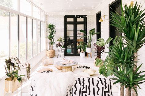 Yoga Sunroom, Sunroom Inspiration, Organic Interior Design, Sunroom Decor, Small Sunroom, Organic Interior, Bring The Outdoors Inside, 4 Season Room, Sunroom Decorating