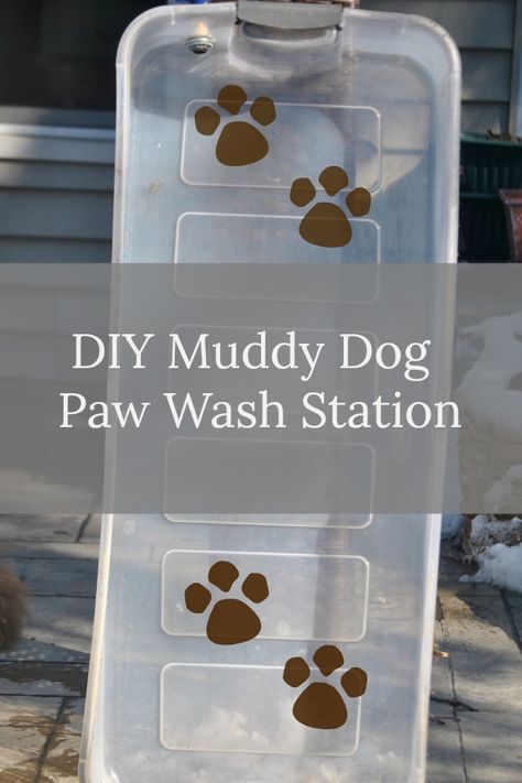 DIY Muddy Dog Paw Wash Station. DIY Muddy Dog Paw Wash Station For Dogs. The easiest way I've found to wash 8 muddy dog paws. A plastic storage container with a DIY drain! This would work great for allergy paws that need to be soaked in a medicated shampoo too! Check it out! Wash Station, Muddy Dog, Dogs Diy Projects, Dog Washing Station, Diy Dog Toys, Diy Tumblr, Paw Cleaner, Dog Wash, Muddy Paws