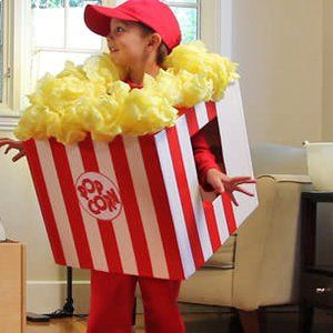 Popcorn Costume Diy, Popcorn Halloween Costume, All Black Halloween Costume, Popcorn Costume, Fun Halloween Outfits, Food Halloween Costumes, Easy Diy Halloween Costumes, Cardboard Costume, Black Halloween Costumes