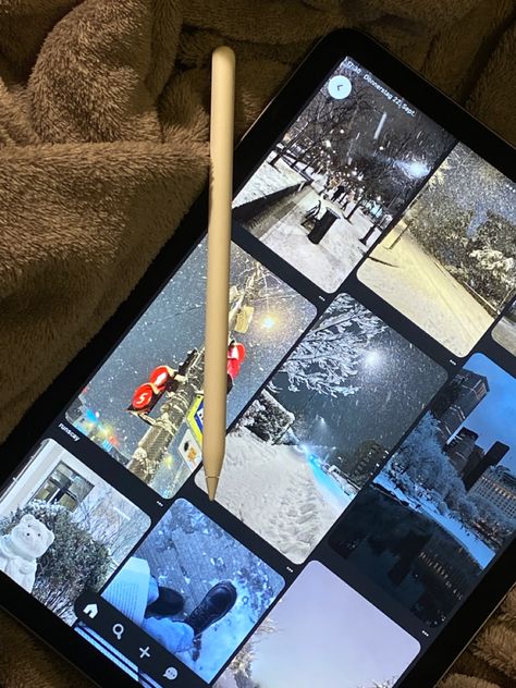 Stylus Pen Aesthetic, Apple Pen Aesthetic, Winter Snow Aesthetic, Pen Aesthetic, Apple Electronics, Snow Aesthetic, Apple Pen, Ipad Aesthetic, Stylus Pen