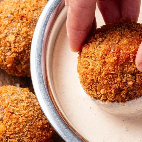 Boudin sausage is iconic in Louisiana, so no Mardi Gras party should be without it. Click through to learn how to make company-worthy fried boudin balls. Boudin Sausage, Boudin Balls, White Sausage, Country Ribs, Cajun Sausage, Sausage Party, Blood Sausage, How To Make Sausage, Mardi Gras Party