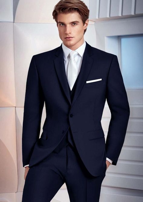 Mens Navy Suit, Blue Groomsmen Suits, Stil Masculin, Terno Slim, Stylish Mens Suits, Dark Blue Suit, Blazer Outfits Men, Blue Suit Men, A Man In A Suit