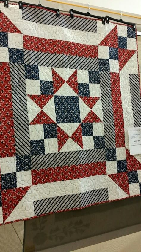 Americana White And Blue Quilt, Heritage Quilt, Americana Quilt, Valor Quilts, American Flag Quilt, Quilt Hanging, Quilting Digest, Flag Quilt, Colorful Quilt