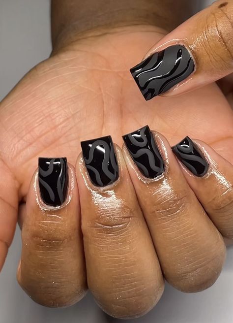 Short Square Black Nails, Short Square Halloween Nails, Short Halloween Nails Acrylic, Black Nails Short, Gel Overlay Nails, Sqaure Nails, Square Gel Nails, Melon Cake, Overlay Nails