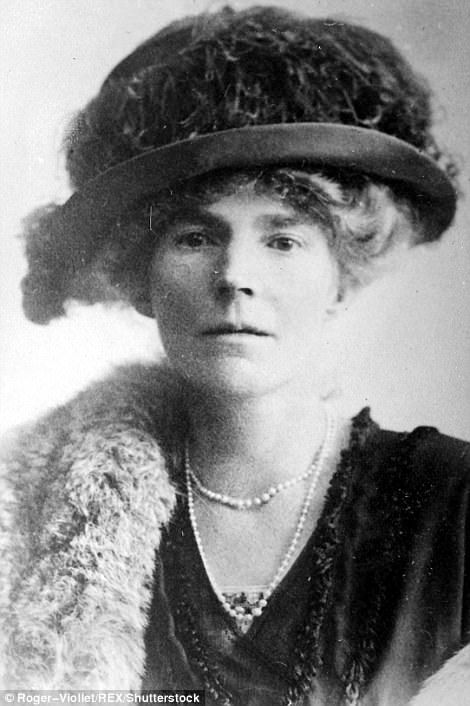 Bell, pictured, was born in County Durham in 1868 and went on to study history at Oxford, ... Gertrude Bell, Queen Of The Desert, Lawrence Of Arabia, What Is Today, Real Queens, Historical People, Study History, Badass Women, Famous Women