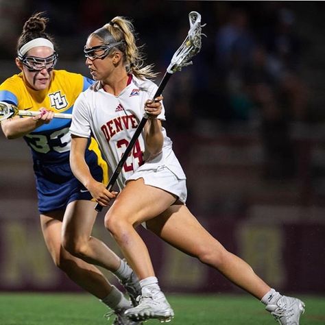 Women's Lacrosse - University of Denver Athletics Lacrosse Team Photos, Lacrosse Hairstyles, Lacrosse Outfits, Jordan Outfits Womens, Lax Girls, Women's Lacrosse, Lacrosse Team, University Of Denver, Eyeshadow For Blue Eyes