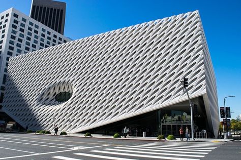 Broad Museum Los Angeles, Broad Museum, The Broad Museum, Los Angeles Architecture, Visit Los Angeles, Fashion District Los Angeles, Los Angeles Museum, Los Angeles Travel, Jasper Johns