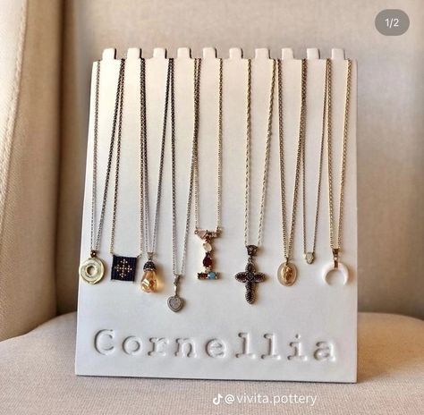 Necklace organizer diy