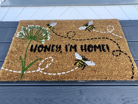 Floor Mats Diy, Cute Floor Mats, Door Matts, Outdoor Entryway Decor, Cute Doormats, Custom Door Mats, Cute Door Mats, Front Of House Decor, Door Mat Ideas