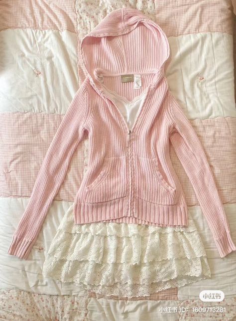 Coquette Kawaii Outfit, Cocette Aesthetic Outfit Pink, Dollcore Outfits, Dolly Fashion, Coquette Fashion, 2000s Clothes, Dress Up Dolls, Pink Outfits, Really Cute Outfits