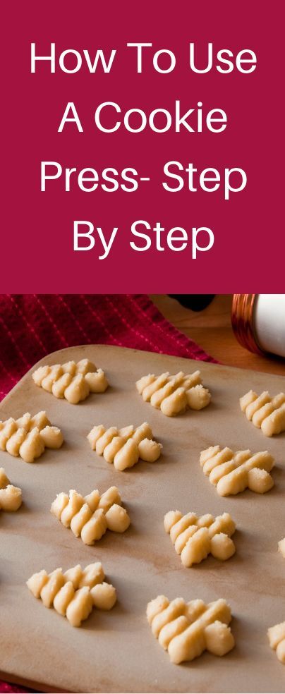 Spritz Cookie Press, Cookie Press Recipes, Classic Christmas Recipes, Cookie Maker, Cookie Table, Make Cookies, Spritz Cookies, Christmas Food Gifts, Christmas Cookies Easy