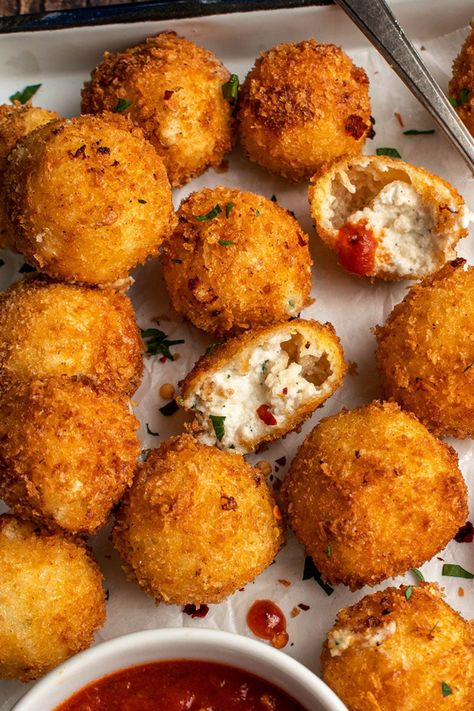 Fried Ricotta, Marinara Dipping Sauce, Mashed Potato Balls, Cheesy Mashed Potatoes, Stuffed Potato Balls, Fresh Tomato Sauce, Best Dishes, Quesadillas, Vegetarian Cheese