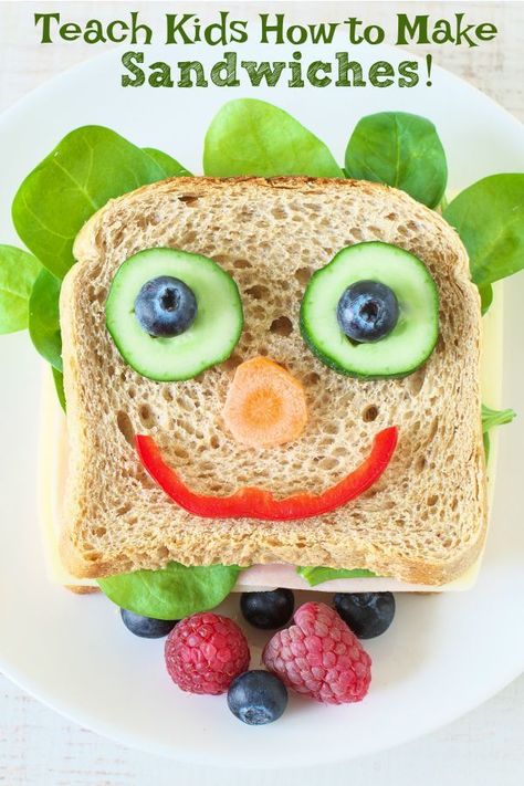 Teaching Kids How to Make Sandwiches {with a printable} | Healthy Ideas for Kids Teaching kids how to make sandwichesSandwiches are the very first thing I taught my kids to make in the kitchen.  Teaching kids to prepare their own food is as important as teaching them life skills like keeping a budget and taking showers! When kids learn to prepare food, they learn more than how to make a healthy meal. Packable Lunch, Can Chicken Recipes, Healthy Packed Lunches, Super Healthy Kids, Healthy Lunches For Kids, Picky Eating, Kitchen Skills, How To Teach Kids, Healthy Sandwiches