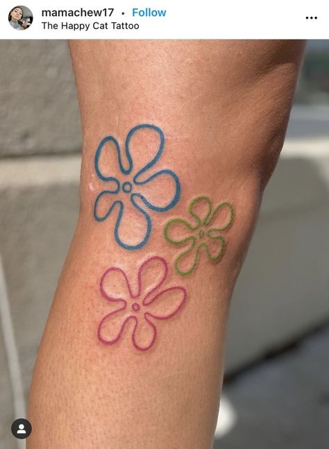 Tattoos Spongebob, Spongebob Tattoo Ideas, Spongebob Flowers, Spongebob Tattoo, Horrible Tattoos, Master Tattoo, Funky Tattoos, Tattoos For Black Skin, Cute Little Tattoos