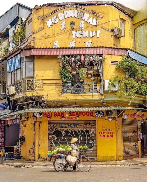 📍Hanoi Old Quarter #hanoi #streetlife Vietnam Landscape, Hanoi Old Quarter, September 7, Vietnam Travel, Hanoi, Vietnam, Tin, Rice, Old Things