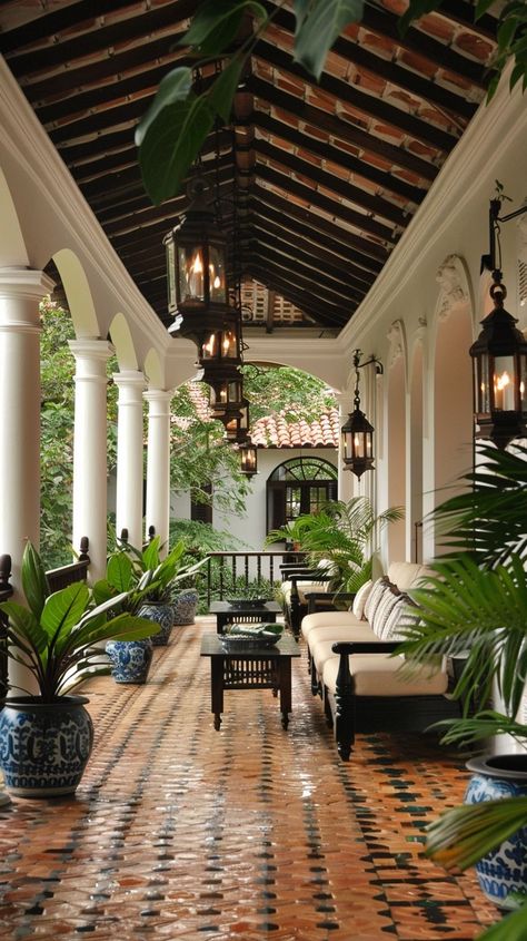 Modern Hacienda, Hacienda Homes, Spanish Home Decor, Hacienda Style Homes, Casa Country, British Colonial Style, Spanish Style Home, Casas Coloniales, Hacienda Style