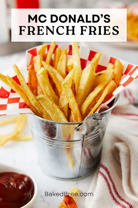 Recreate the iconic McDonald's French Fries at home with this easy recipe. Just like the real deal, but straight from your kitchen! Mcdonalds French Fries Recipe, Mcdonalds French Fries, Fudge Homemade, Baked Bree Recipe, French Fries At Home, Fries At Home, Mcdonald French Fries, Candy Homemade, Mc Donald's