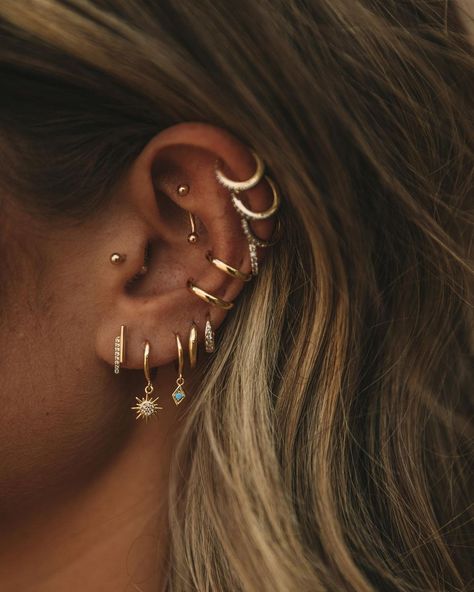 Jay.Nicole on Instagram: “TONS of new earrings in the drop!! Tap to shop!” Ear Piercings Inspiration Classy, Snug Piercing Ideas, Cartalige Ear Piercing, Multiple Ear Piercings Aesthetic, Ear Piercings Guide, Trendy Ear Piercings, Silver Ear Jewelry, Ear Peircings, Fantasy Earrings