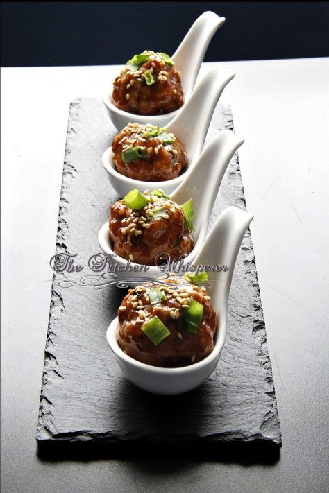 Hoisin Asian Meatballs Asian Meatballs, Fingerfood Party, Countdown To Christmas, Snacks Für Party, Ground Pork, Food Presentation, Food Plating, Wedding Food, Appetizers Easy