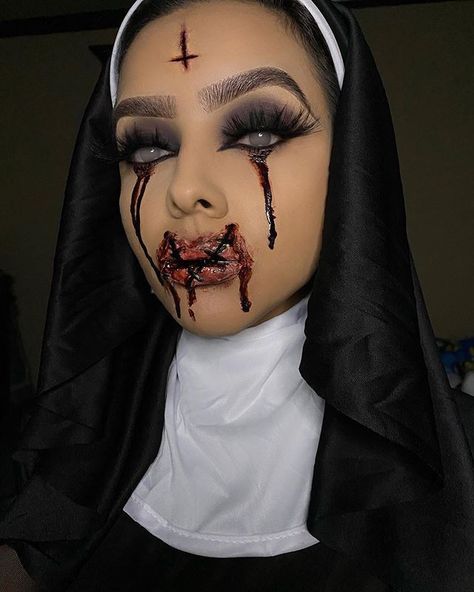 Scary Nun Halloween Makeup, Demonic Nun Makeup, Possessed Nun Costume, Nun Makeup Halloween Scary, The Nun Costume Makeup, Possessed Nun Makeup, Scary Women’s Halloween Costume, Dark Halloween Makeup Witch, Scary Nun Costume Makeup