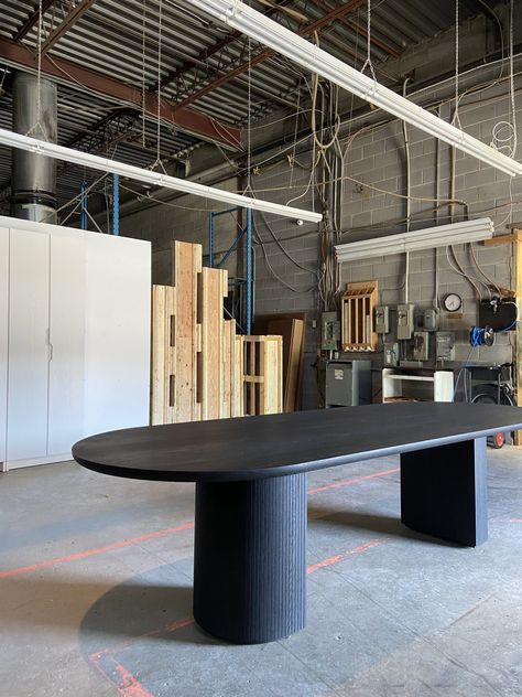 Black White Wood Interior, Wood Dinner Table, Black Dining Table, Transitional Contemporary, Doors Interior Modern, Kitchen Island Table, Edge Profile, Dinning Room Design, Wood Dining Room