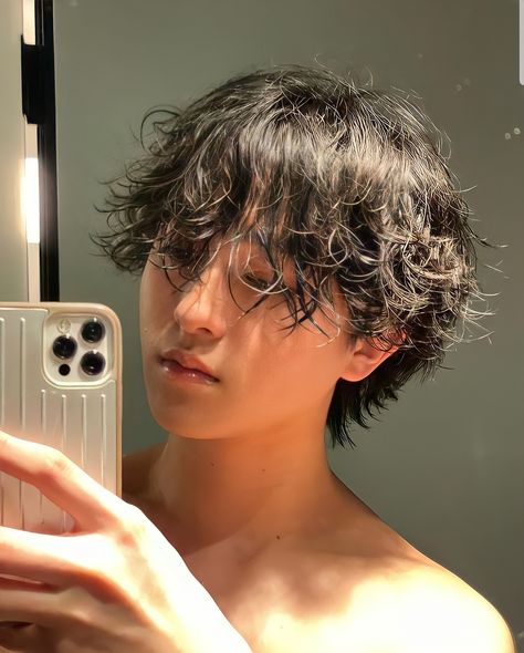 Men Korean Hairstyle, Asian Hair Perm, Curly Asian Hair, Korean Haircuts, Long Hair Perm, Inspired Hairstyles, Mens Haircuts Short Hair, Men Haircut Curly Hair, Asian Haircut