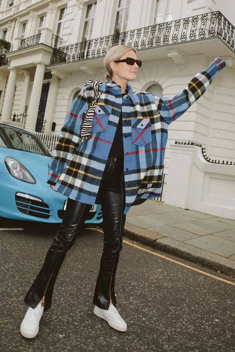 15 Slouchy Fashion Buys That'll Make Outfits Look Expensive | Who What Wear UK Slouchy Outfit, Fashion Me Now, Lucy Williams, Slouchy Style, Checked Jacket, Plaid Coat, 가을 패션, Outfits Casuales, London Fashion Week