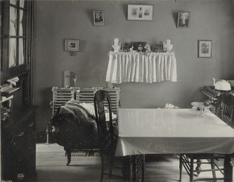 Interiors 1920 New York City Apartment | ... New York City: Interior of Apartments. Improved Tenements at 34 East New York City Apartment, Group Project, Old Kitchen, Vintage Interiors, Nyc Apartment, Apartment Kitchen, City Apartment, Apartment Interior, Vintage Kitchen