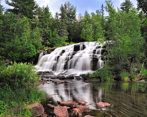 Northwoods Wisconsin, Michigan Waterfalls, Michigan Nature, Waterfall Photo, Michigan Vacations, Michigan Travel, Upper Peninsula, Pure Michigan, Beautiful Waterfalls