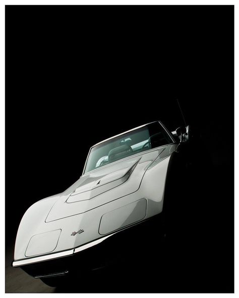 Corvette Stingray 1969, Corvette Wallpaper, Corvette C3 Stingray, Old Corvette, Corvette C3, Classic Corvette, Chevrolet Corvette Stingray, Corvette Stingray, Car Posters