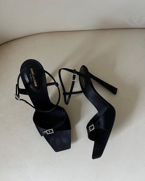 Gergana Ivanova (@gerganavivanova) • Instagram photos and videos Fancy Black Heels, Black Stilletos, Glamour Heels, Gergana Ivanova, Aesthetic Heels, Saint Laurent Heels, Pretty Heels, Fashion Shoes Heels, Low Life