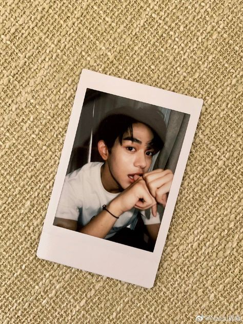 Lucas Wallpaper, Nct Polaroid, Muka Lelaki, Lucas Wong, Nct Ot23, Lucas Nct, Polaroid Pictures, Cute Friends, Cute Wallpaper Backgrounds