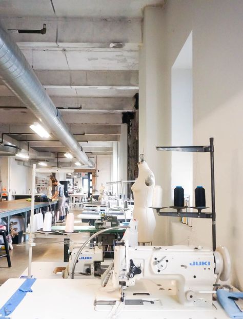 Made Institute's beautiful studio space in Philadelphia for aspiring fashion designers. Check out our 3000 sq ft fashion & sewing studio with a personal tour at https://made-institute.com/tours Clothing Designer Studio, Small Fashion Studio, Sewing Workshop Studio, Fashion House Studio, Fashion Workspace, Fashion Designer Office, Fashion Design Studio Workspaces, Fashion Design Workshop, Fashion Studio Interior