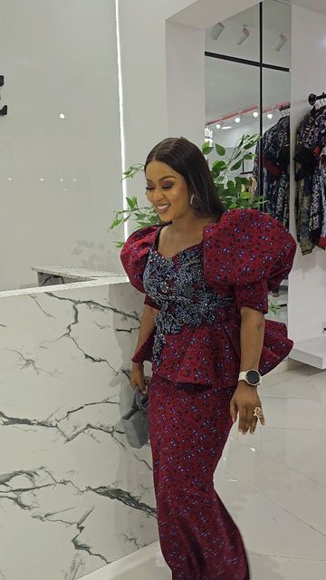 FASHIONEDGE on Instagram: "Happy First Sunday of the Last month of the year...God has indeed been faithful 🙏 Shop exact look and shine this season Outfit @fashionedgeluxury Accessories @accessoriesquarters #Fashionedgeluxury #Fashionedgewoman #asoebibella #Asoebistyle #Sophisticatednaijababes #styleinspiration #owanbestyles #owanbe #weddingguest #owambestyle #sundayservice" Last Month Of The Year, Boubou Styles For Women, Classy Short Dresses, African Attire Dresses, African Fabric Dress, Long African Dresses, Dress Ankara, 2piece Outfits, African Print Dress Ankara