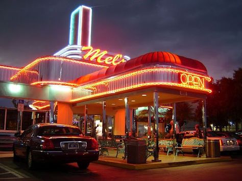 Mel's Diner Fort Myers, Florida. GREAT food & time haf by all. Thanks to the wait staff, cooks, hostesses and Mike the manager. Diner Exterior, American Diners, Diner Aesthetic, 50's Diner, Googie Architecture, 50s Diner, Diner Decor, Vintage Diner, Food Time