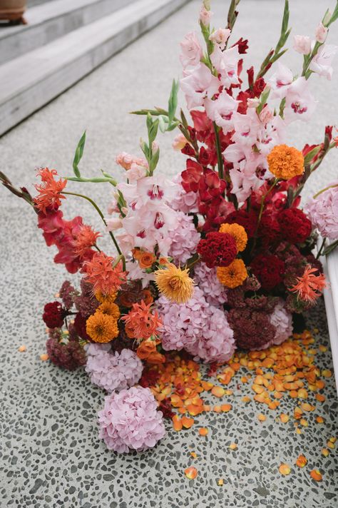 Moody Florals Wedding, Fall Colorful Wedding Flowers, Abstract Wedding Florals, Potted Wedding Flowers, Terra Cotta Wedding Flowers, Golden Hour Wedding Theme, Orange Fall Flowers, Monochrome Bouquet, Vibrant Fall Wedding