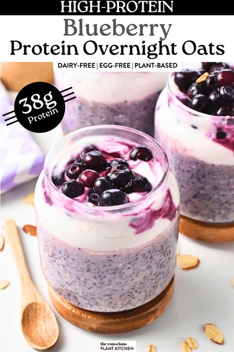 Blueberry Protein Overnight Oats Blueberry Chai Overnight Oats, High Protein Blueberry Overnight Oats, Blended Blueberry Overnight Oats, Blueberry Protein Overnight Oats, Overnight Steelcut Oats Recipes, High Protein Overnight Oats Low Carb, Overnight Oats Blueberry, Skinnytaste Breakfast, Blueberry Cheesecake Overnight Oats