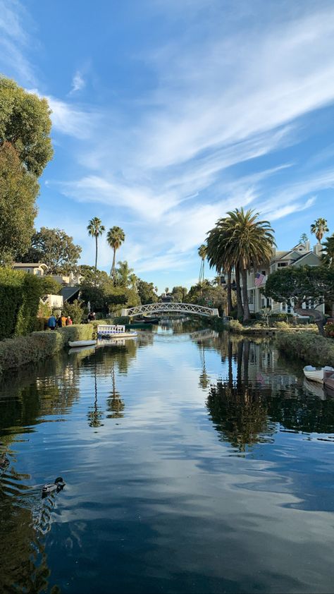 #travel #california #venice #venicebeach Venice California Aesthetic, Venice Beach Aesthetic, Venice Canals California, Venice Los Angeles, La Summer, Los Angeles Aesthetic, Sweet California, California Aesthetic, Venice Beach California