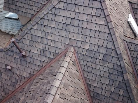 Asphalt Shingles That Look Like Cedar Shakes | Brava Roof Tile Metal Shake Roof, Wood Roof Shingles, Metal Shingle Roof, Cedar Shake Shingles, Metal Shingles, Architectural Shingles Roof, Cedar Shake Roof, Cedar Shingle Roof, Shake Shingle