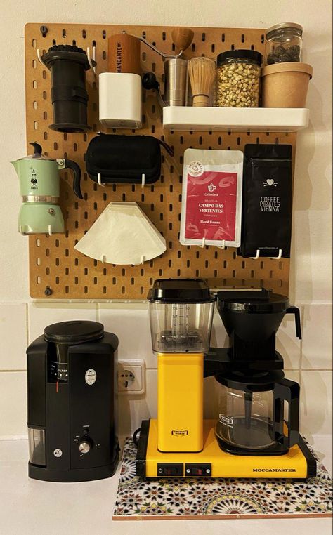 #GourmetLemonadeStand Coffee Bar Diy, Breakfast Beverages, Zimmer Diy, Diy Coffee Bar, Bar Diy, Home Coffee Stations, Coffee Nook, Home Coffee Bar, Coffee Bar Home