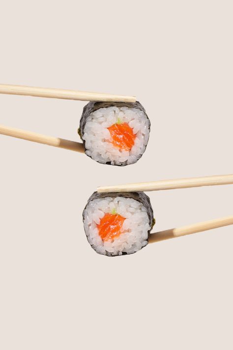 Creative Sushi Photography, Sushi Moodboard, Sushi Aesthetic Instagram, Sushi Restaurant Aesthetic, Sushi Photoshoot, Sushi Photography, Sushi Photo, Sushi Drawing, Sushi Aesthetic