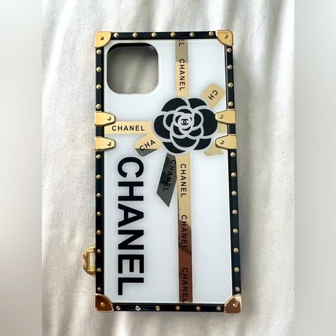 Brand New Only Fits Iphone 13 Chanel Phone Case, Casual Travel Outfit, Chanel Iphone Case, Chanel 2019, Wishlist Ideas, Chanel Black And White, Iphone Black, Iphone 13 Case, Accessories Brand