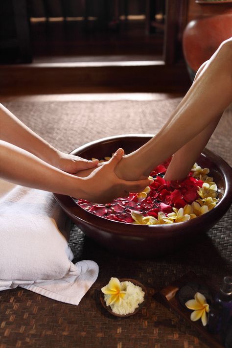 Spa Pedicure, Spa Therapy, Spa Decor, Foot Spa, Foot Soak, Best Spa, Thai Massage, Relax Spa, Massage Room