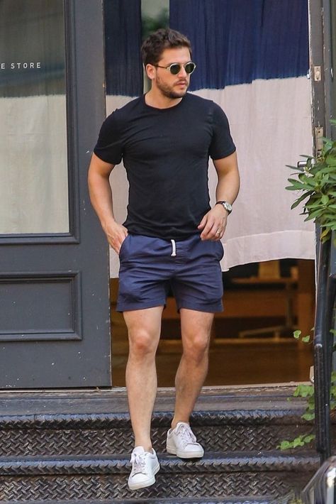 Men's casual summer outfits with shorts above the knee shorts Summer Outfits With Shorts, Summer Outfits For Men, Outfits With Shorts, Vacation Outfits Men, Above The Knee Shorts, Knee Shorts, Outfits Men Streetwear, Mens Shorts Outfits, Mens Summer Outfits