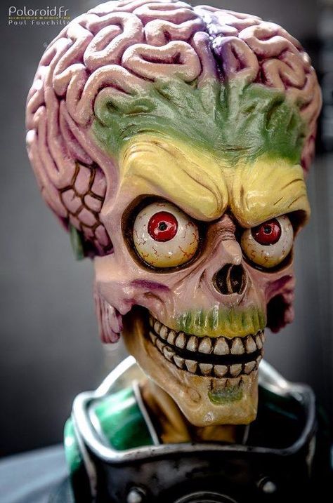 Ack Ack Mars Attack, Mars Attacks, Tim Burton Films, Famous Monsters, Arte Robot, Cool Monsters, Alien Art, Movie Monsters, Tv Movie